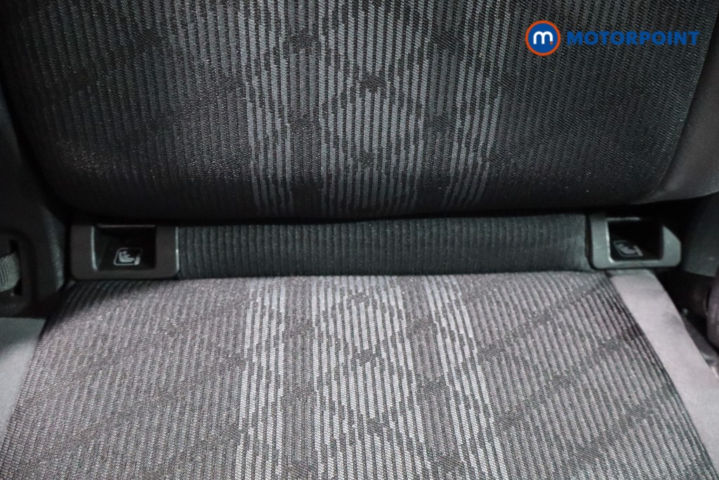 Volkswagen Tiguan R-Line Automatic Petrol SUV - Stock Number (1562129) - 25th supplementary image