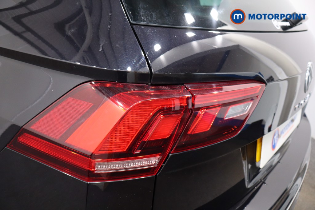 Volkswagen Tiguan R-Line Automatic Petrol SUV - Stock Number (1562129) - 33rd supplementary image