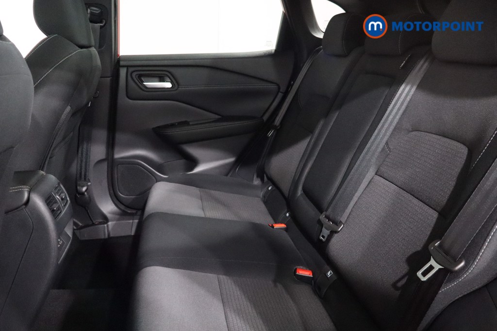 Nissan Qashqai N-Connecta Automatic Petrol SUV - Stock Number (1562340) - 5th supplementary image