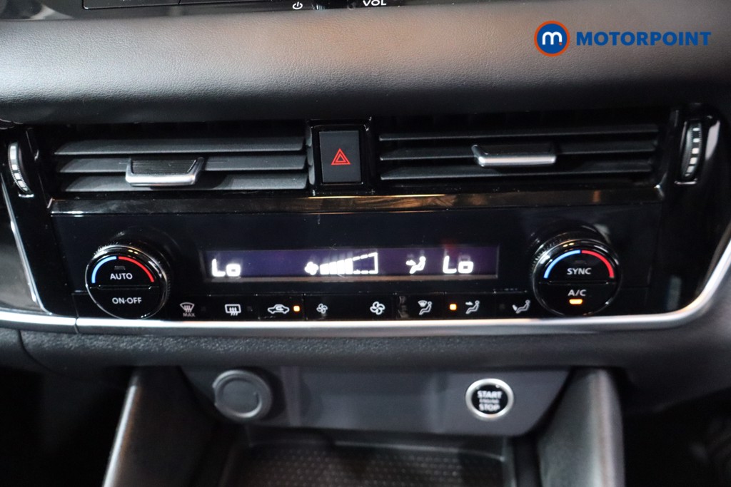 Nissan Qashqai N-Connecta Automatic Petrol SUV - Stock Number (1562340) - 16th supplementary image