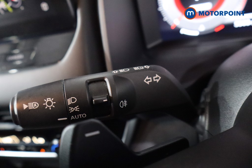 Nissan Qashqai N-Connecta Automatic Petrol SUV - Stock Number (1562340) - 19th supplementary image