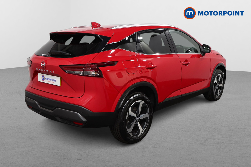 Nissan Qashqai N-Connecta Automatic Petrol SUV - Stock Number (1562340) - Drivers side rear corner