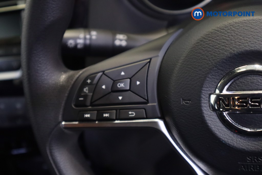 Nissan Qashqai Visia Manual Diesel SUV - Stock Number (1562389) - 11th supplementary image