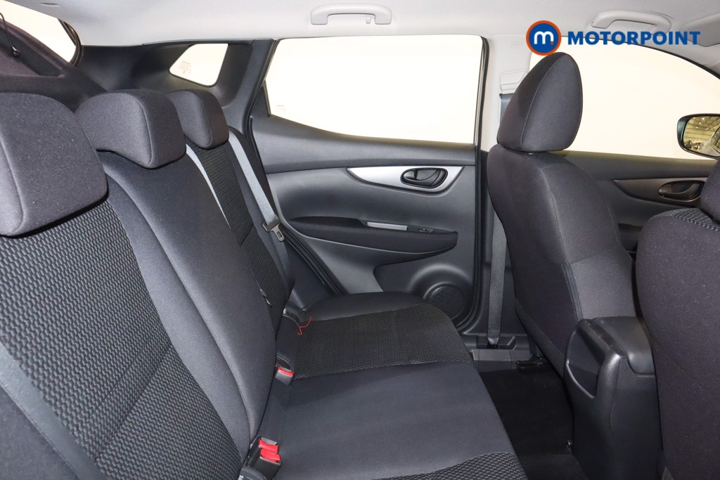 Nissan Qashqai Visia Manual Diesel SUV - Stock Number (1562389) - 13th supplementary image