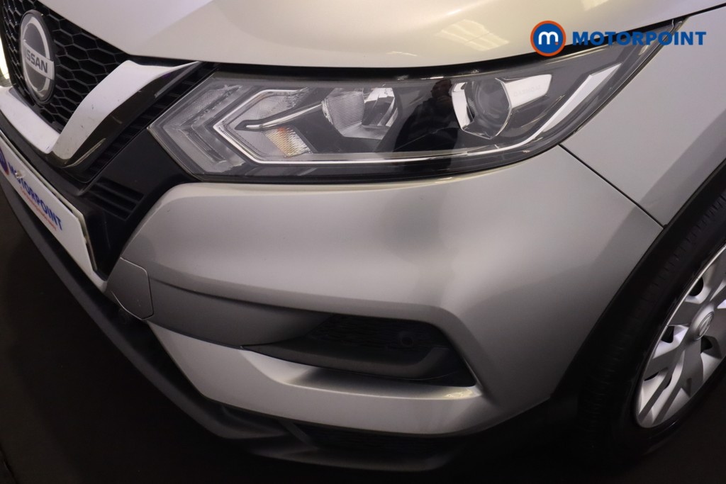 Nissan Qashqai Visia Manual Diesel SUV - Stock Number (1562389) - 20th supplementary image