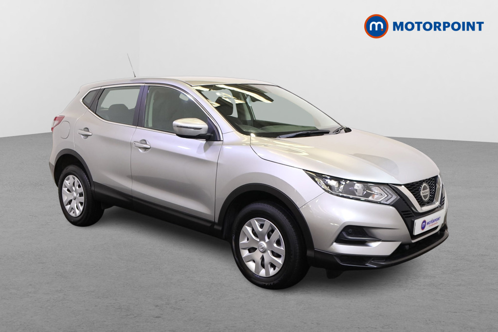 Nissan Qashqai Visia Manual Diesel SUV - Stock Number (1562389) - Drivers side front corner