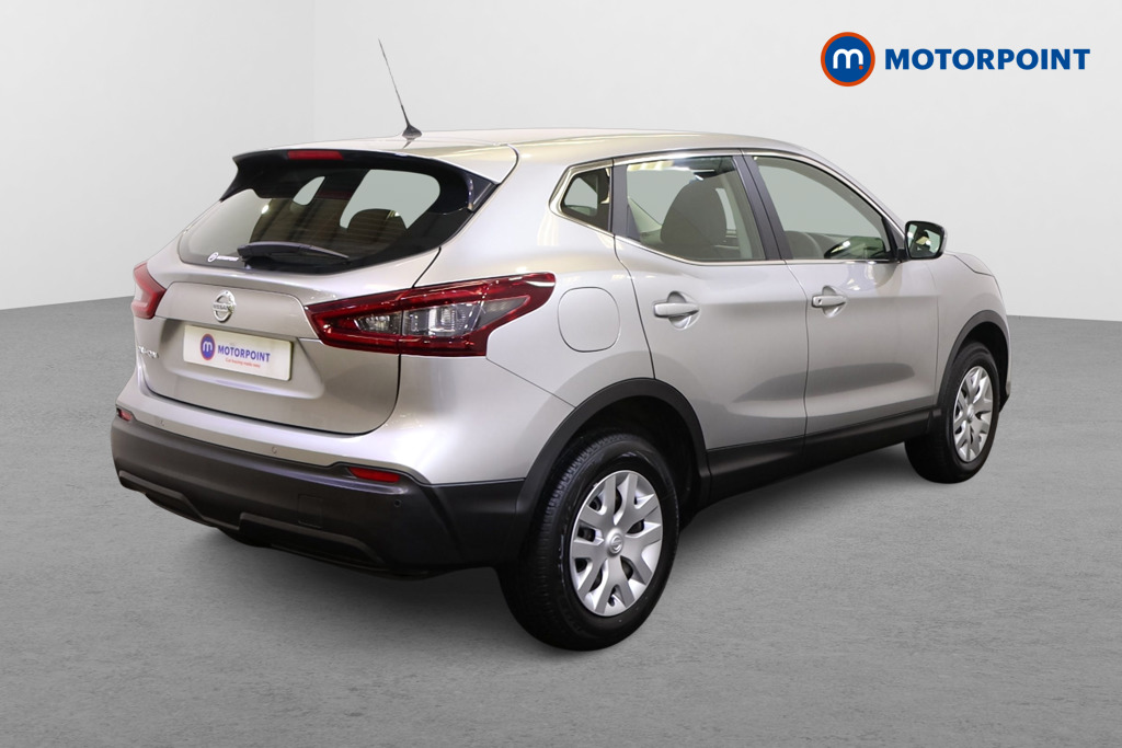 Nissan Qashqai Visia Manual Diesel SUV - Stock Number (1562389) - Drivers side rear corner