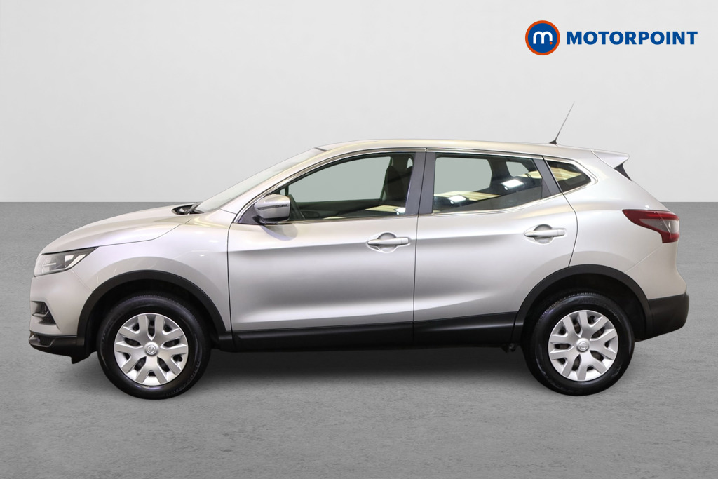 Nissan Qashqai Visia Manual Diesel SUV - Stock Number (1562389) - Passenger side