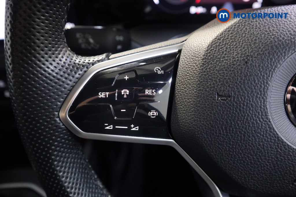Volkswagen Golf R-Line Manual Petrol Hatchback - Stock Number (1562538) - 3rd supplementary image