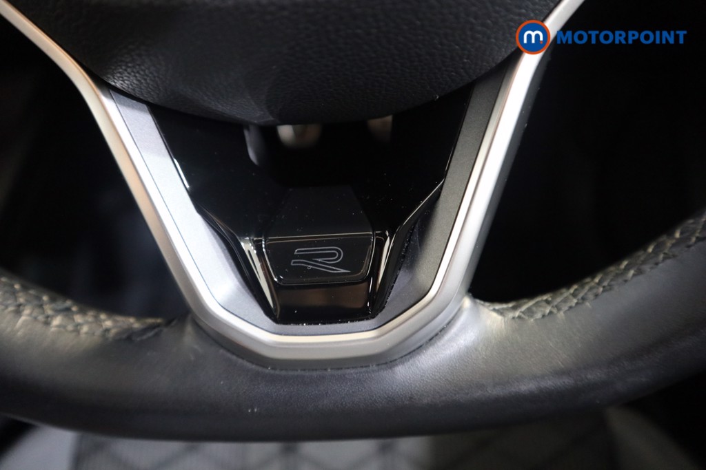 Volkswagen Golf R-Line Manual Petrol Hatchback - Stock Number (1562538) - 5th supplementary image