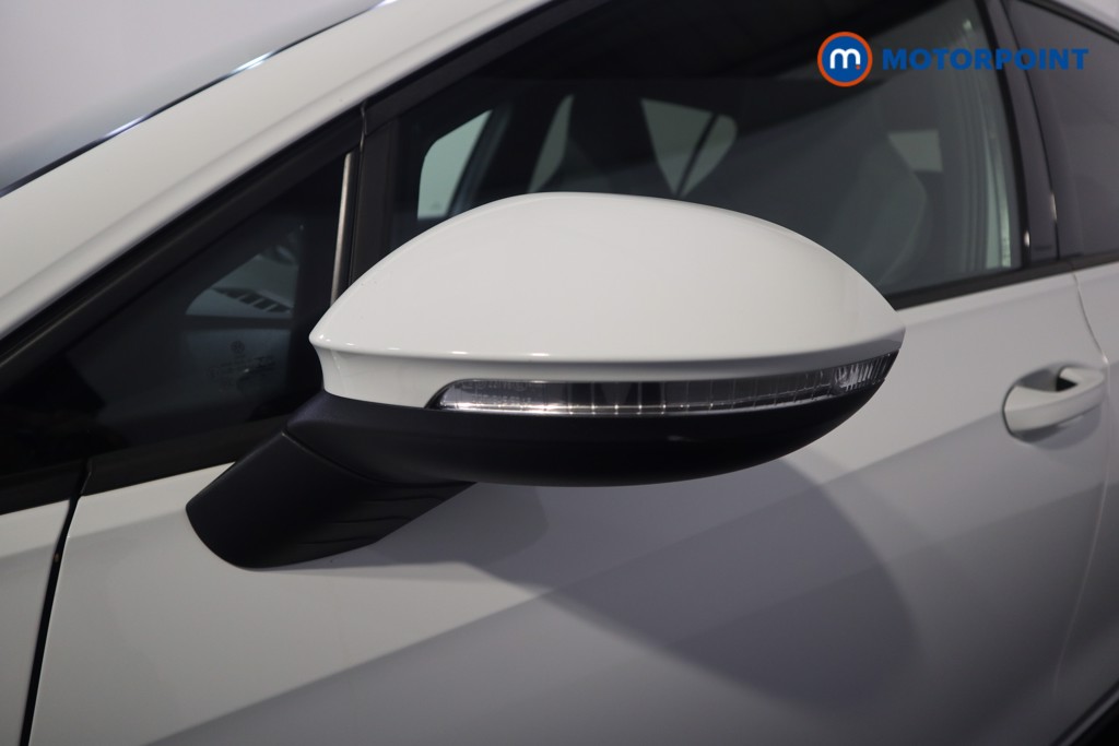 Volkswagen Golf R-Line Manual Petrol Hatchback - Stock Number (1562538) - 24th supplementary image