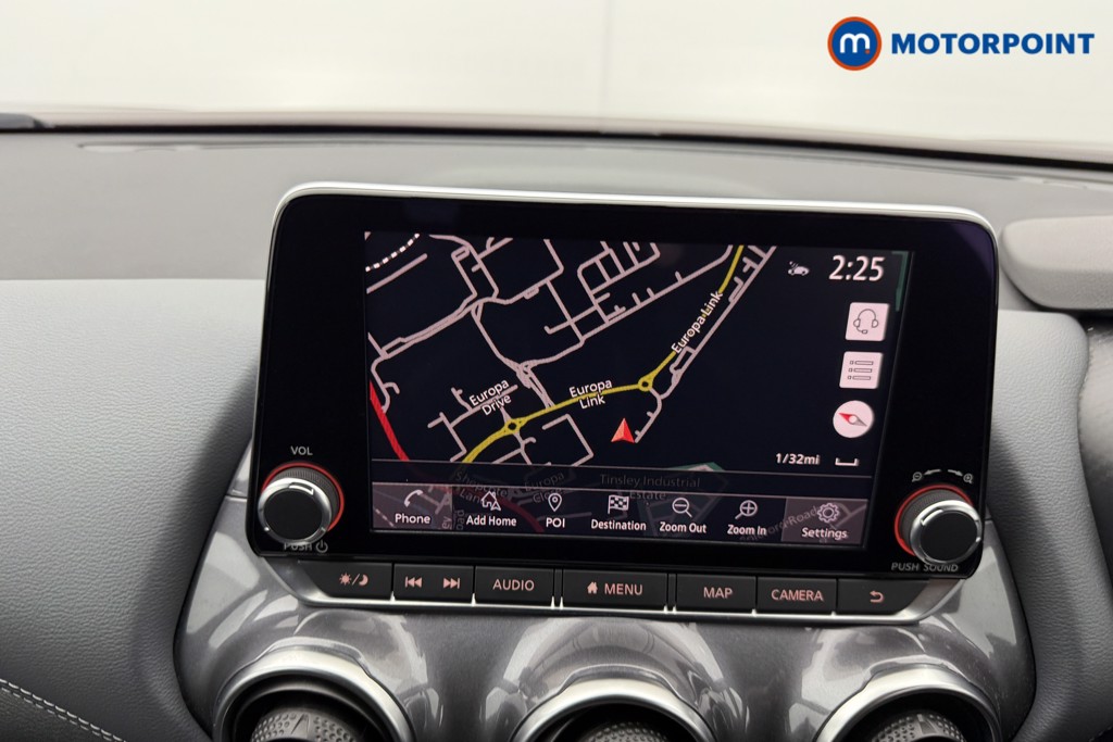 Nissan Juke N-Connecta Automatic Petrol SUV - Stock Number (1562822) - 2nd supplementary image