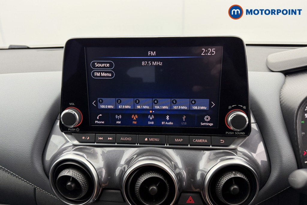 Nissan Juke N-Connecta Automatic Petrol SUV - Stock Number (1562822) - 6th supplementary image