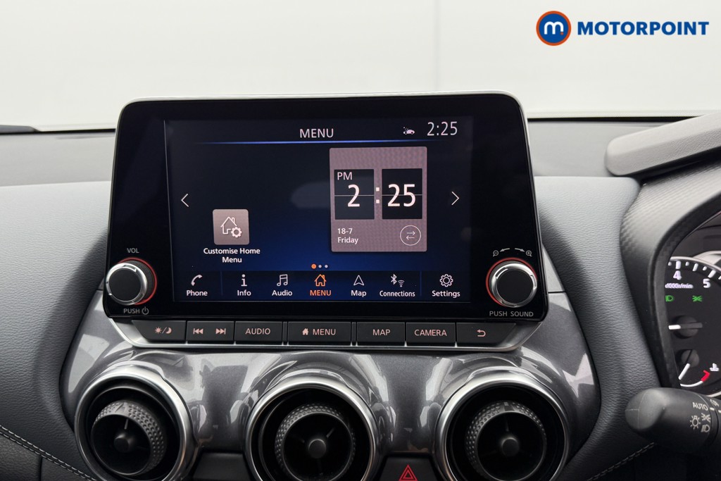 Nissan Juke N-Connecta Automatic Petrol SUV - Stock Number (1562822) - 10th supplementary image