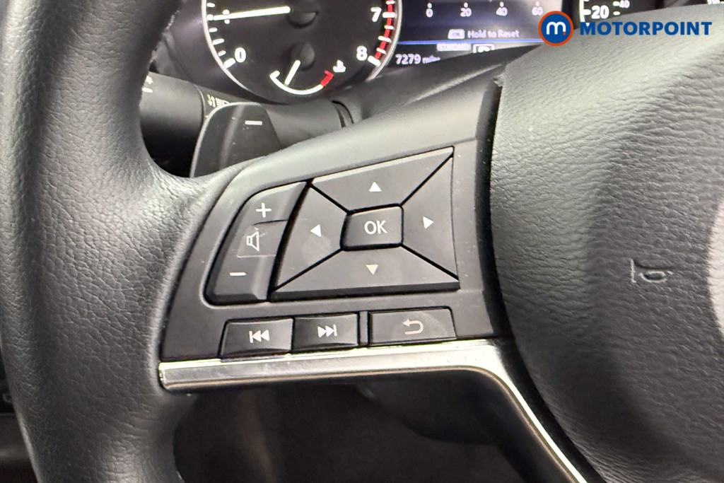Nissan Juke N-Connecta Automatic Petrol SUV - Stock Number (1562822) - 13th supplementary image