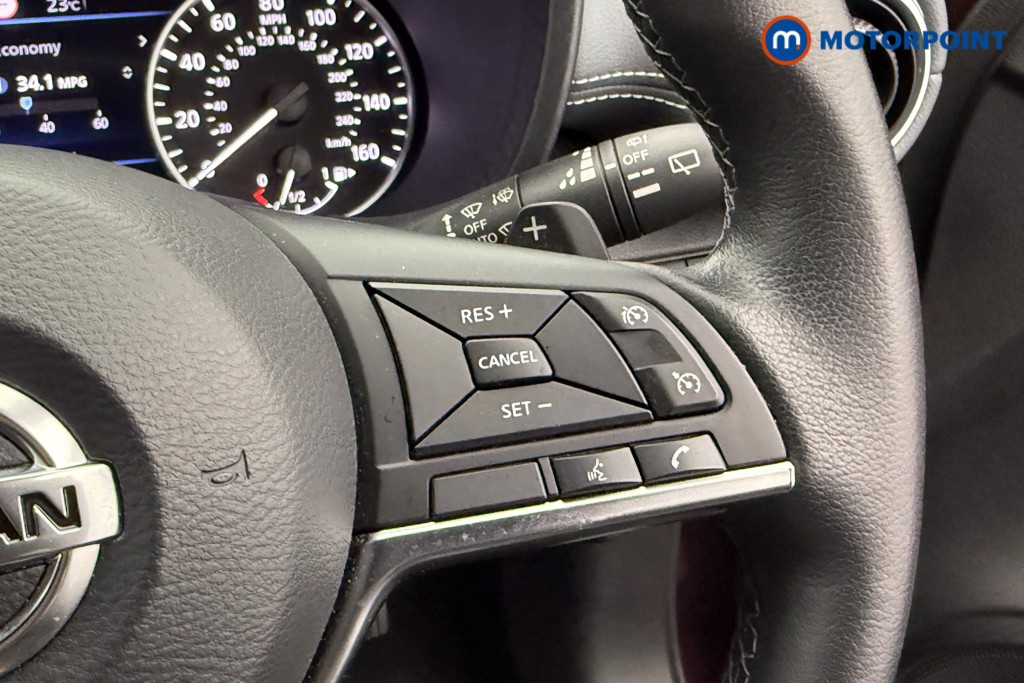 Nissan Juke N-Connecta Automatic Petrol SUV - Stock Number (1562822) - 14th supplementary image