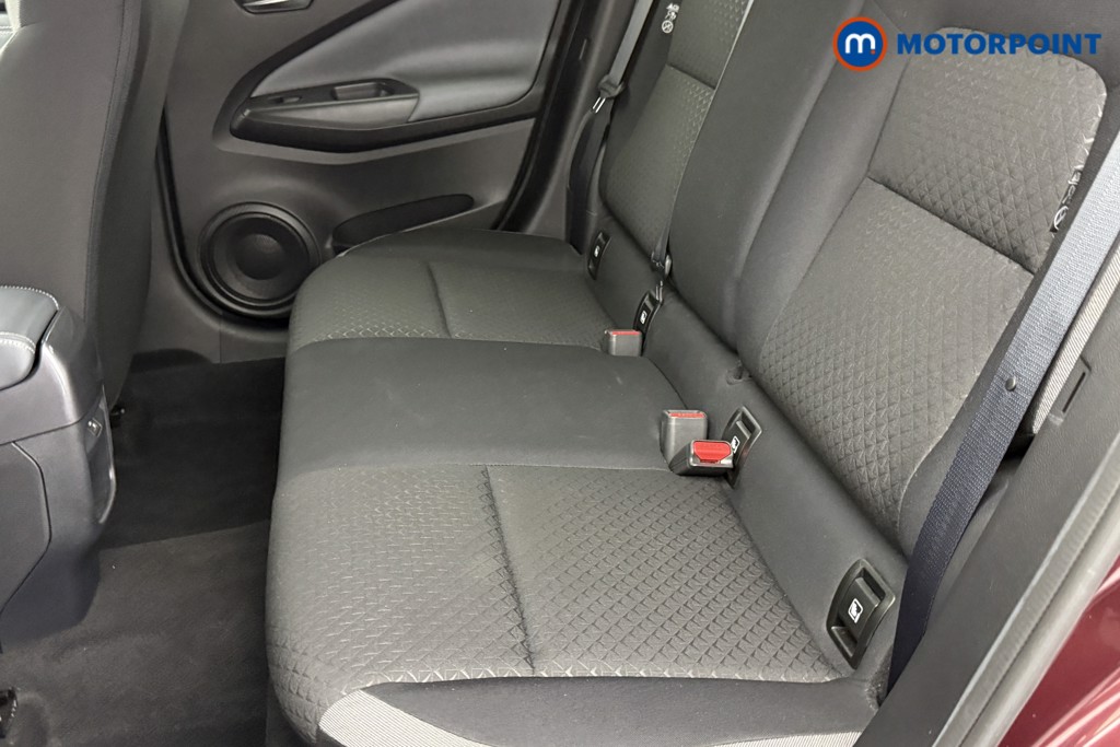 Nissan Juke N-Connecta Automatic Petrol SUV - Stock Number (1562822) - 22nd supplementary image