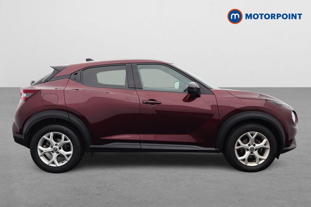Nissan Juke N-Connecta Automatic Petrol SUV - Stock Number (1562822) - Drivers side