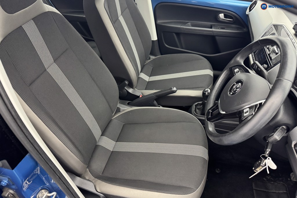 Volkswagen UP High Up Manual Petrol Hatchback - Stock Number (1562826) - 5th supplementary image