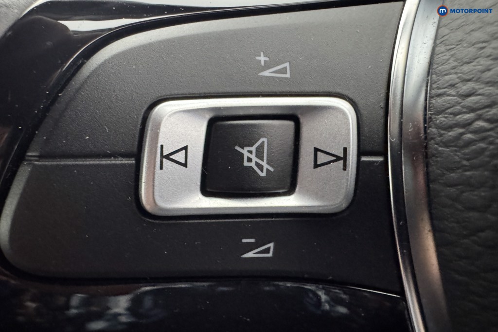 Volkswagen UP High Up Manual Petrol Hatchback - Stock Number (1562826) - 16th supplementary image