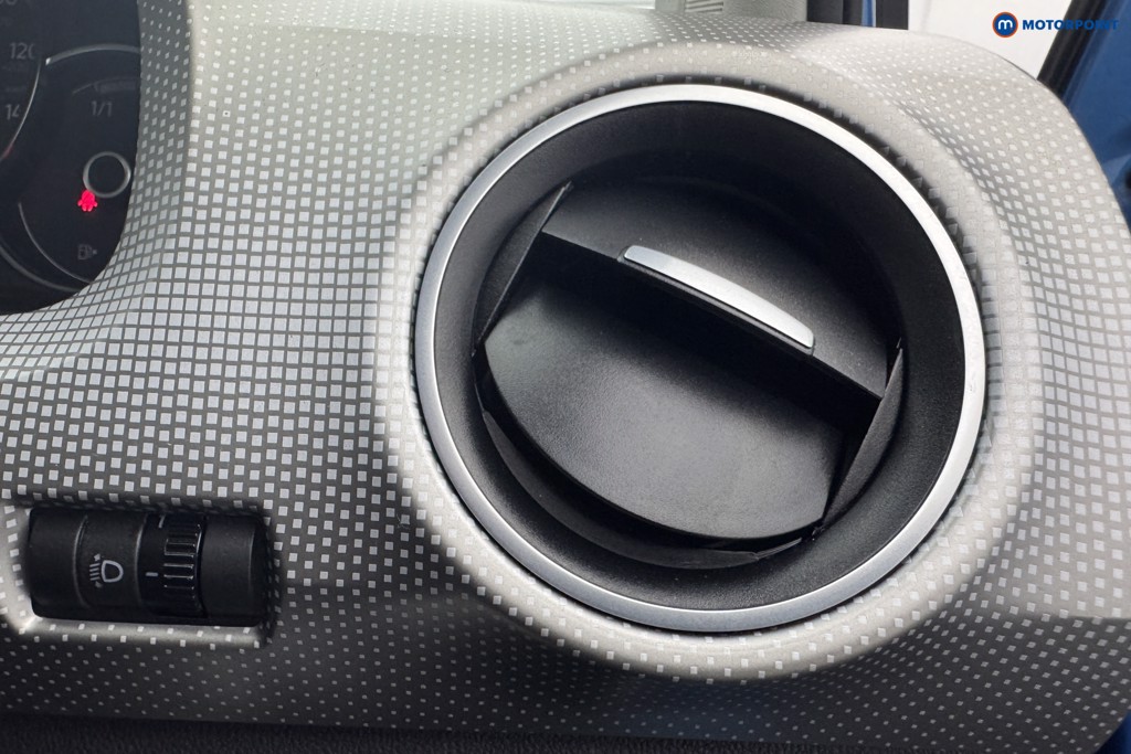 Volkswagen UP High Up Manual Petrol Hatchback - Stock Number (1562826) - 19th supplementary image