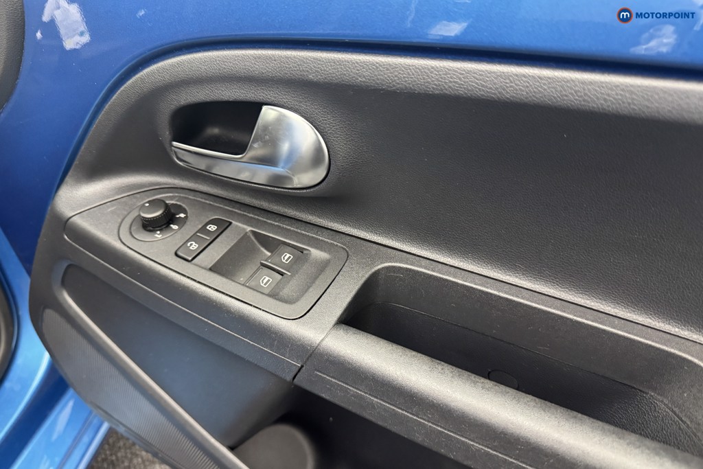 Volkswagen UP High Up Manual Petrol Hatchback - Stock Number (1562826) - 21st supplementary image