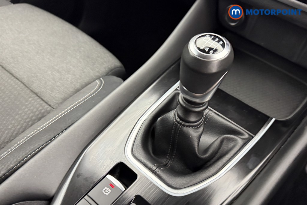 Nissan Qashqai N-Connecta Manual Petrol SUV - Stock Number (1563195) - 12th supplementary image