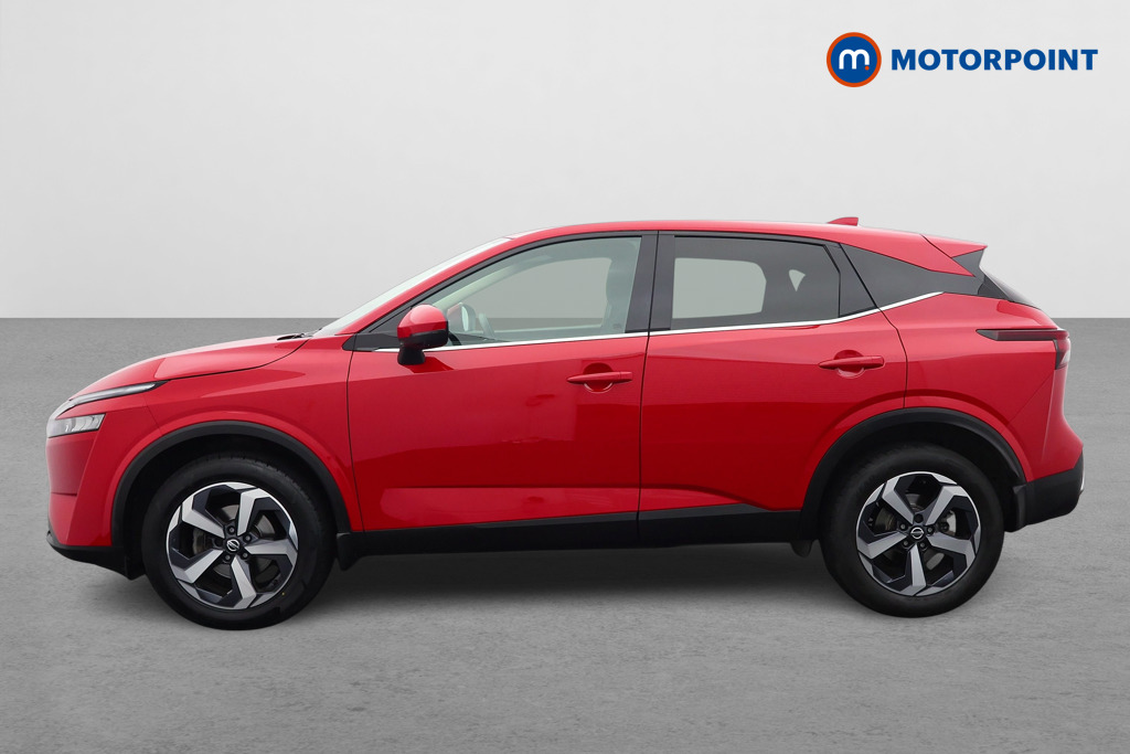 Nissan Qashqai N-Connecta Manual Petrol SUV - Stock Number (1563195) - Passenger side