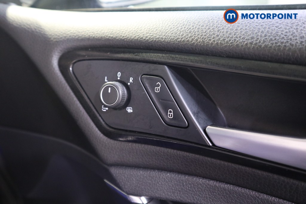 Volkswagen Golf R Automatic Petrol Hatchback - Stock Number (1563237) - 10th supplementary image
