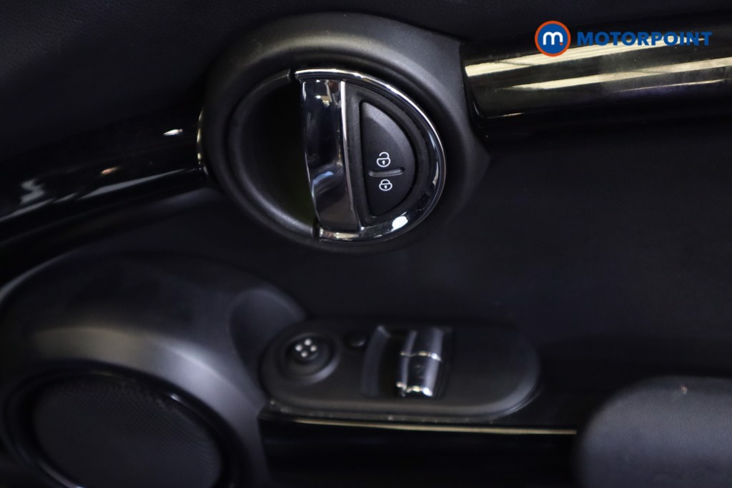 Mini Hatchback Cooper S Level 1 Automatic Electric Hatchback - Stock Number (1563305) - 8th supplementary image