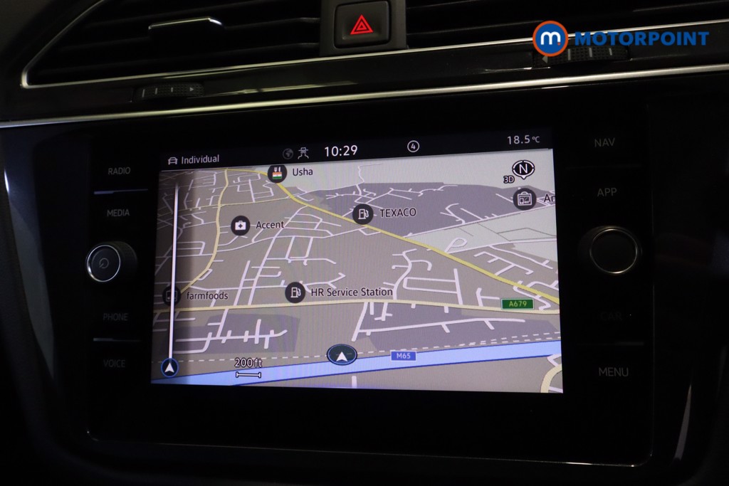 Volkswagen Tiguan R-Line Automatic Petrol SUV - Stock Number (1563464) - 2nd supplementary image
