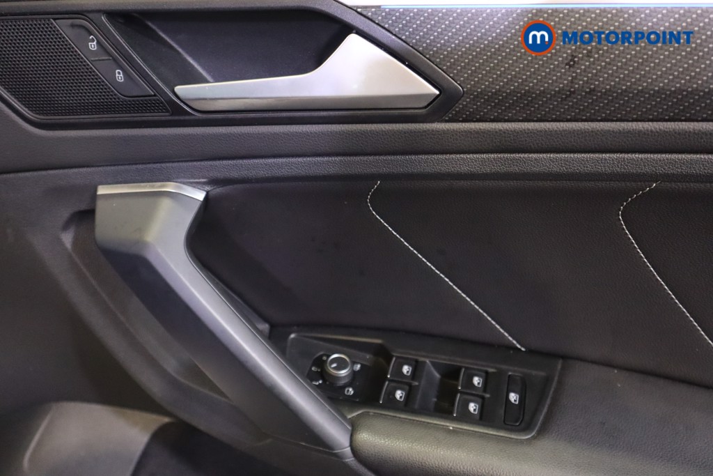 Volkswagen Tiguan R-Line Automatic Petrol SUV - Stock Number (1563464) - 8th supplementary image