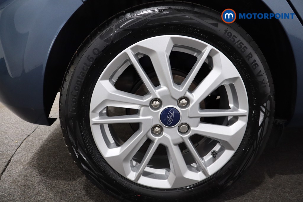 Ford Fiesta Titanium Manual Petrol-Electric Hybrid Hatchback - Stock Number (1563493) - 9th supplementary image