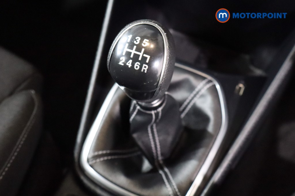 Ford Fiesta Titanium Manual Petrol-Electric Hybrid Hatchback - Stock Number (1563493) - 14th supplementary image