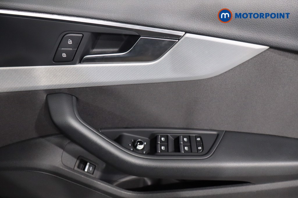 Audi A4 Technik Automatic Petrol Estate - Stock Number (1563547) - 21st supplementary image