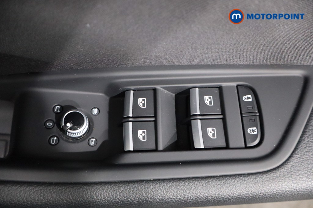 Audi A4 Technik Automatic Petrol Estate - Stock Number (1563547) - 22nd supplementary image