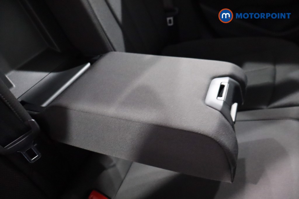 Audi A4 Technik Automatic Petrol Estate - Stock Number (1563547) - 27th supplementary image