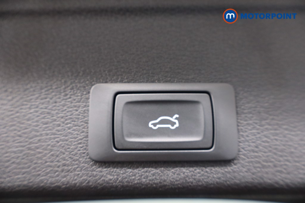 Audi A4 Technik Automatic Petrol Estate - Stock Number (1563547) - 35th supplementary image
