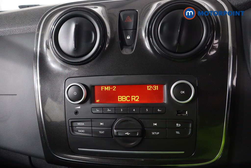 Dacia Sandero Stepway Essential Manual Diesel Hatchback - Stock Number (1561468) - 14th supplementary image