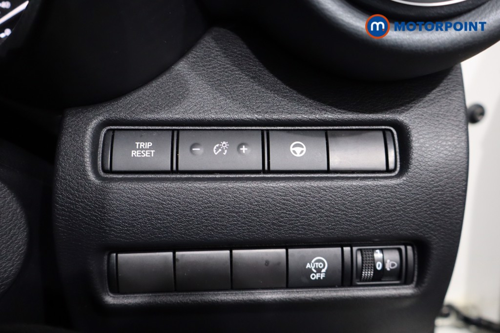 Nissan Juke Tekna Automatic Petrol SUV - Stock Number (1562020) - 22nd supplementary image