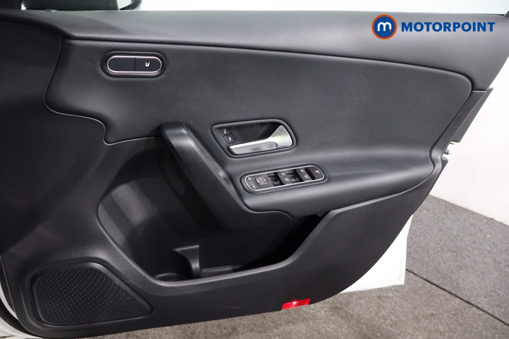 Mercedes-Benz A Class SE Manual Petrol Hatchback - Stock Number (1562188) - 23rd supplementary image