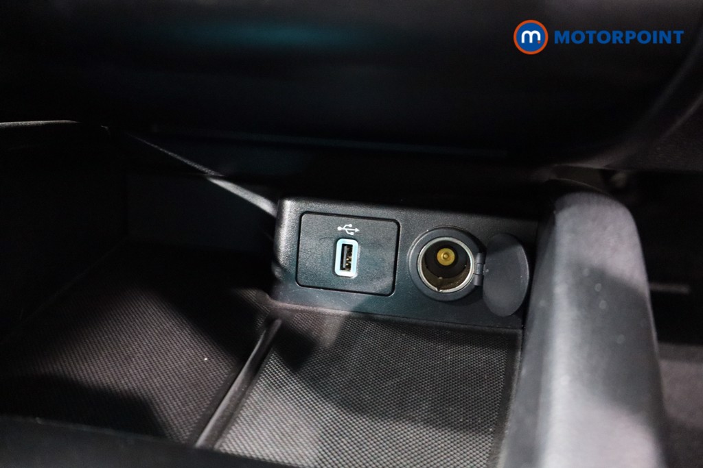 Ford Focus Titanium X Automatic Petrol Estate - Stock Number (1561543) - 19th supplementary image