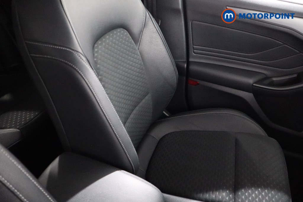 Ford Focus Titanium X Automatic Petrol Estate - Stock Number (1561543) - 25th supplementary image