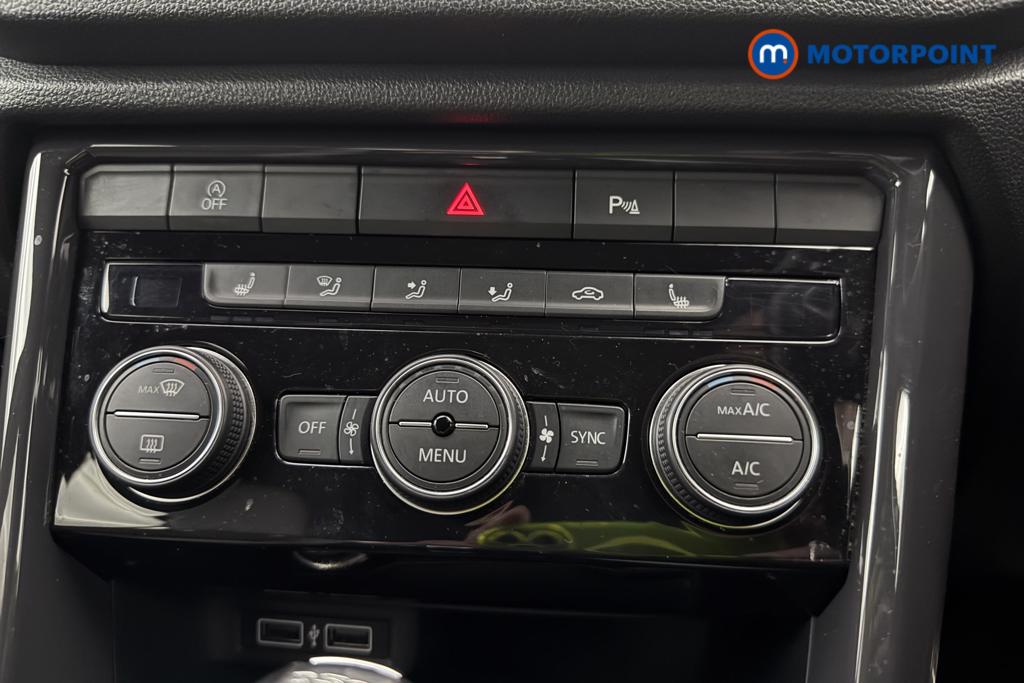 Volkswagen T-Roc SEL Automatic Petrol SUV - Stock Number (1544956) - 16th supplementary image
