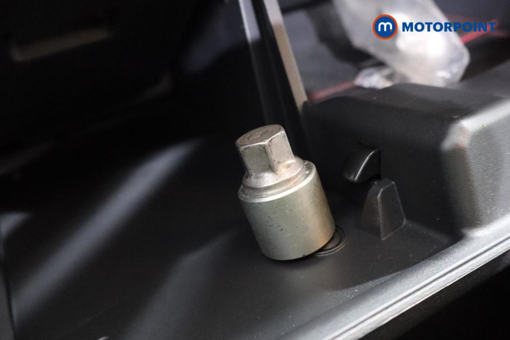 Nissan Qashqai Acenta Premium Manual Petrol SUV - Stock Number (1551354) - 14th supplementary image