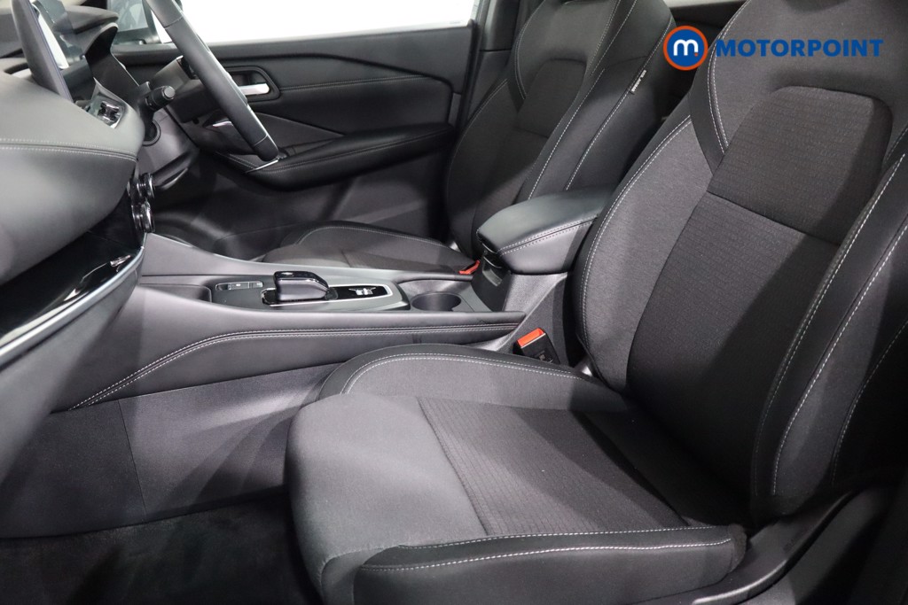 Nissan Qashqai N-Connecta Automatic Petrol-Electric Hybrid SUV - Stock Number (1552807) - 4th supplementary image