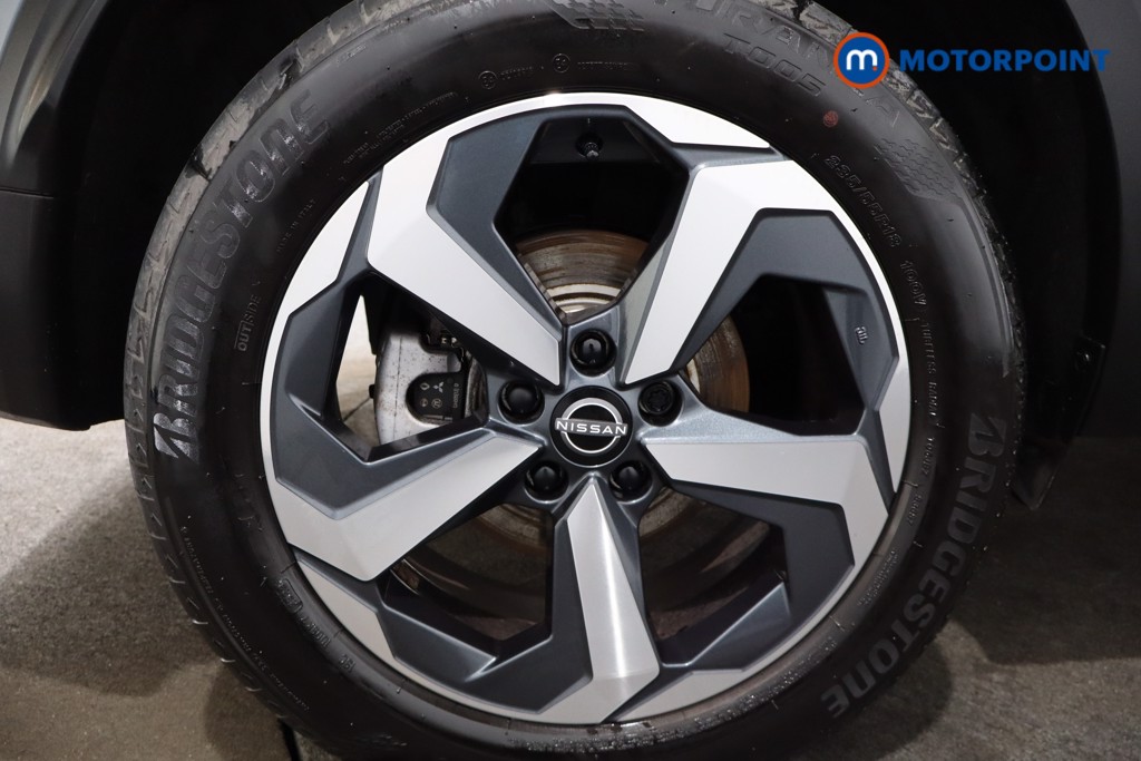 Nissan Qashqai N-Connecta Automatic Petrol-Electric Hybrid SUV - Stock Number (1552807) - 9th supplementary image