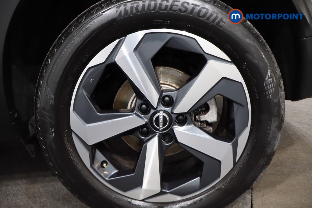 Nissan Qashqai N-Connecta Automatic Petrol-Electric Hybrid SUV - Stock Number (1552807) - 12th supplementary image