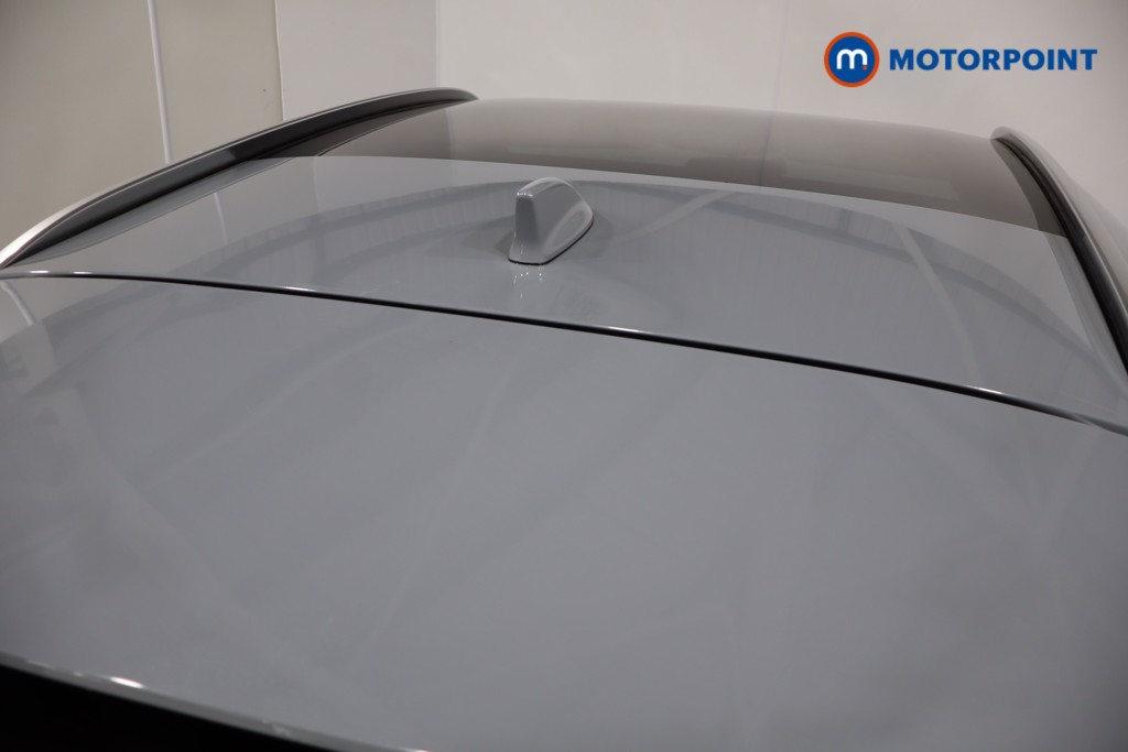 Nissan Qashqai N-Connecta Automatic Petrol-Electric Hybrid SUV - Stock Number (1552807) - 32nd supplementary image