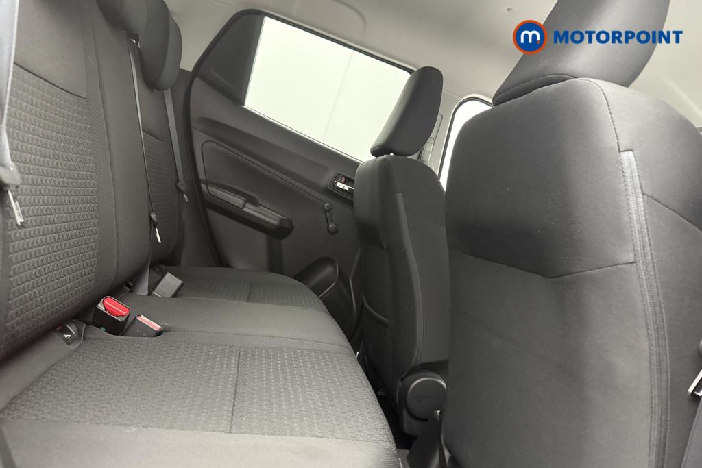 Suzuki Swift Attitude Manual Petrol Hatchback - Stock Number (1556585) - 8th supplementary image